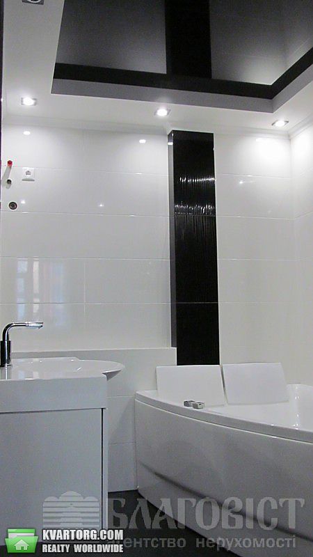 Sell 2-room apartment. Киев,  Эрнста — photo 3