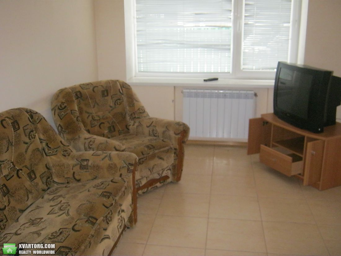 Rent out house. Киев,  Садовая Осокорки — photo 4