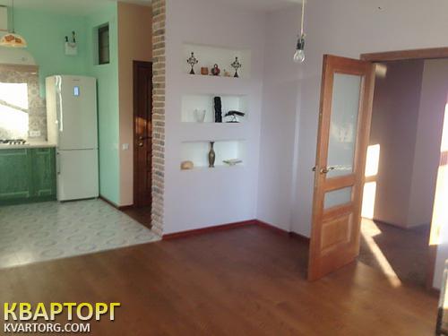 Rent out 2-room apartment. Киев, Лаврская — photo 1
