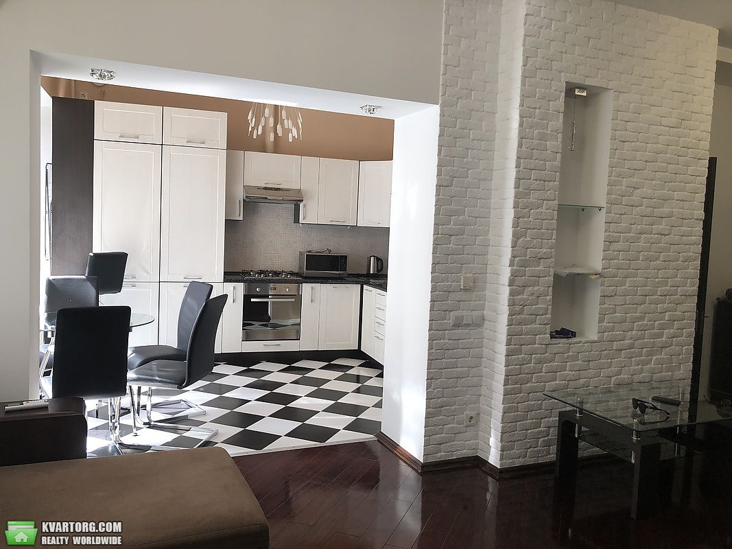 Rent out 2-room apartment. Киев, Воздвиженская — photo 1