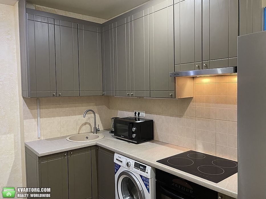 Rent out 1-room apartment. Киев,  Лобачевского пер — photo 1