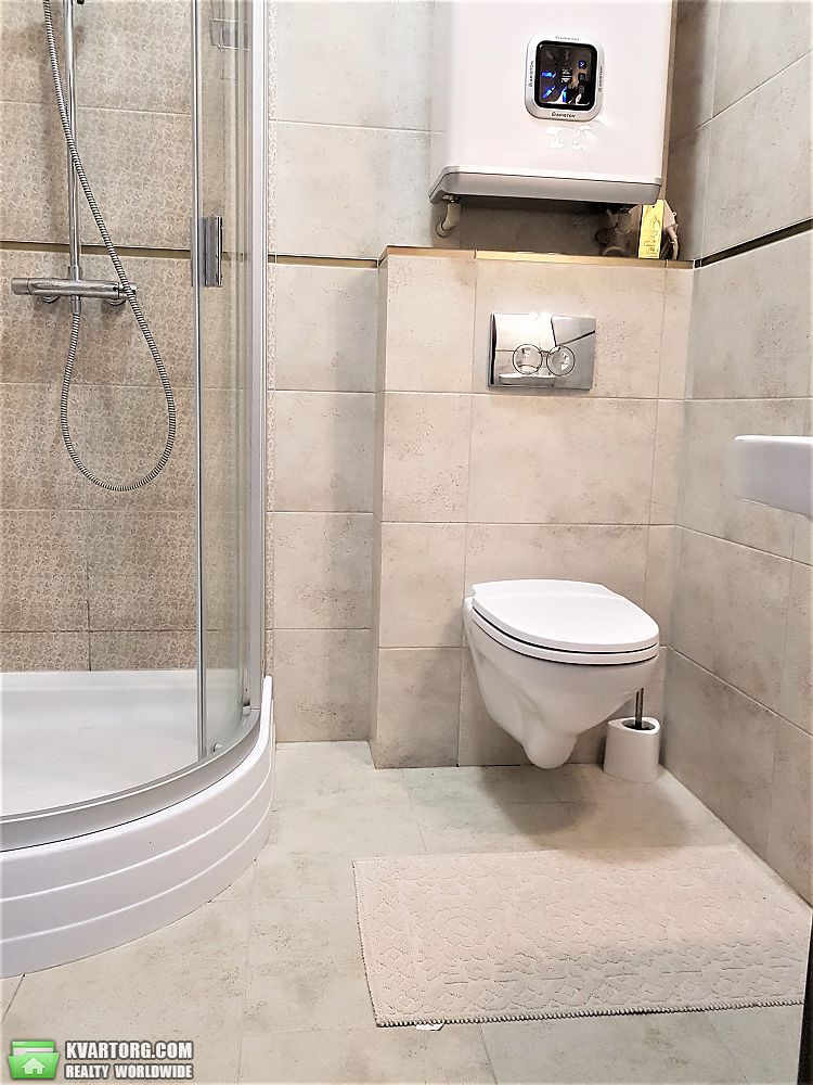 Rent out 3-room apartment. Киев, Ломоносова — photo 2