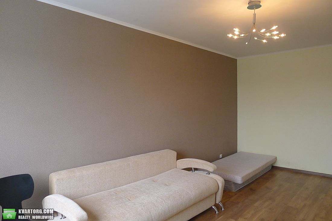 Sell 2-room apartment. Киев,  Воскресенская — photo 3