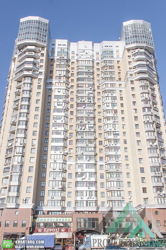 Rent out 5-room apartment. Киев, Никольско Слободская — photo 1