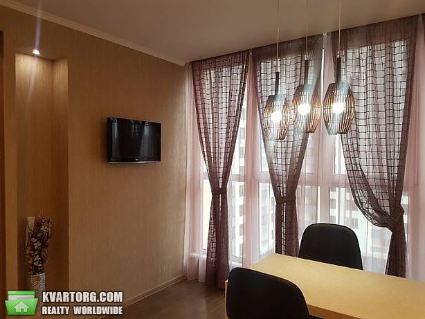Rent out 1-room apartment. Киев,  Конева — photo 2