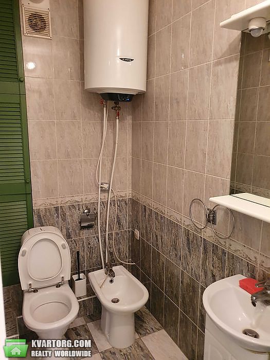 Rent out 2-room apartment. Киев,  Декабристов — photo 6