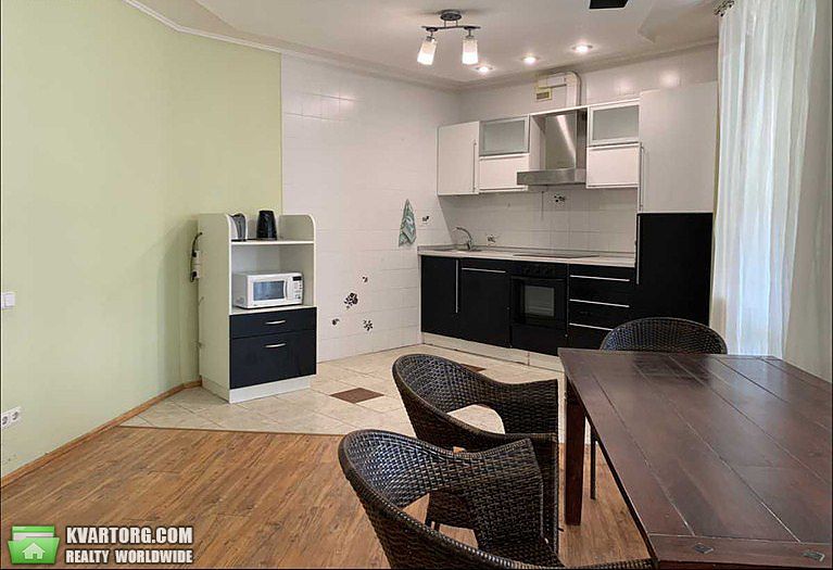 Sell 3-room apartment. Киев,  Дмитриевская — photo 1