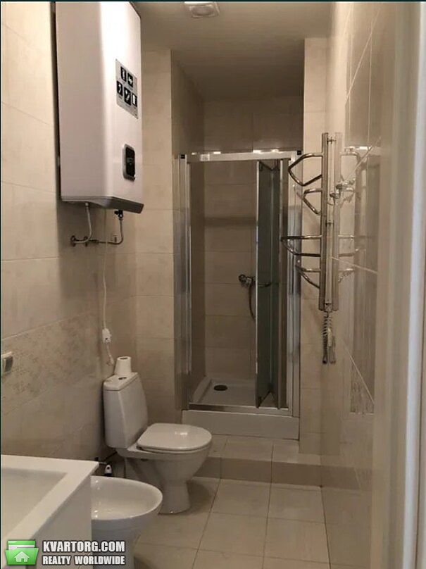 Rent out 2-room apartment. Киев,  Лабораторный пер — photo 6