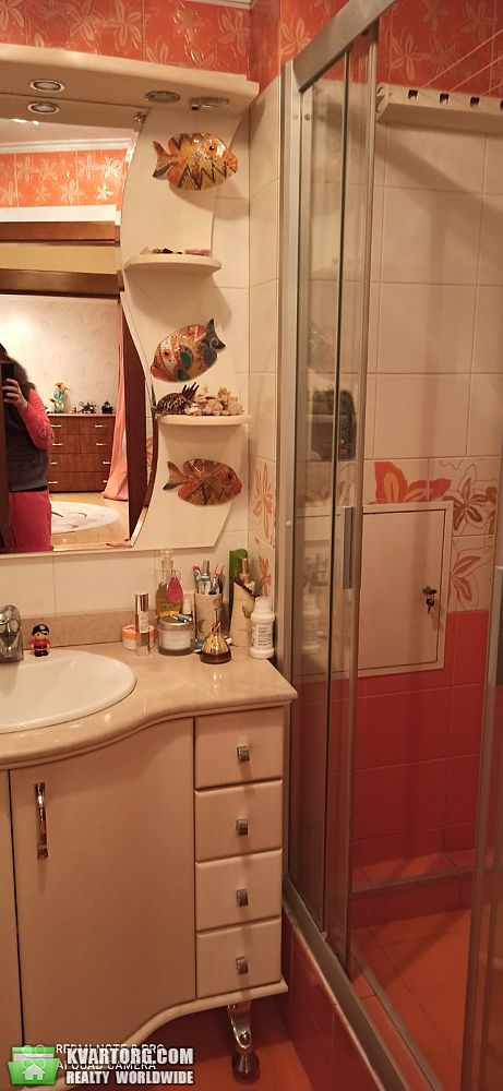 Rent out 2-room apartment. Киев, Межигорская — photo 1