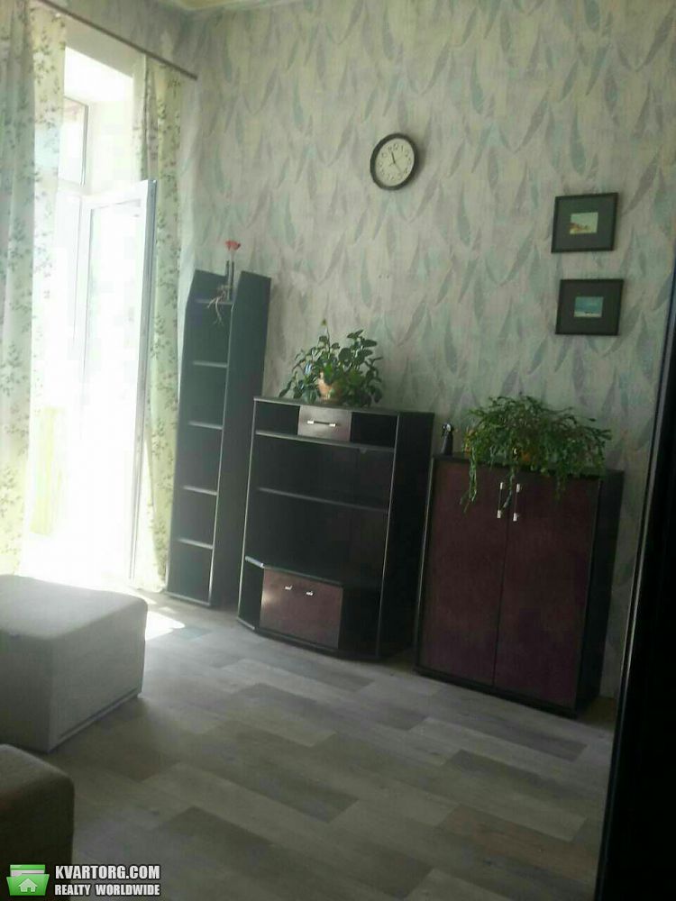 Rent out 1-room apartment. Киев,  Ярославская — photo 1