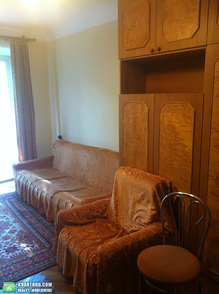 Rent out 2-room apartment. Киев, Вышгородская ул. — photo 8