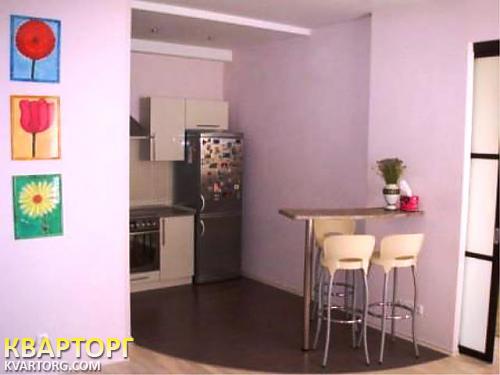 Rent out 2-room apartment. Киев,  Дмитриевская — photo 4