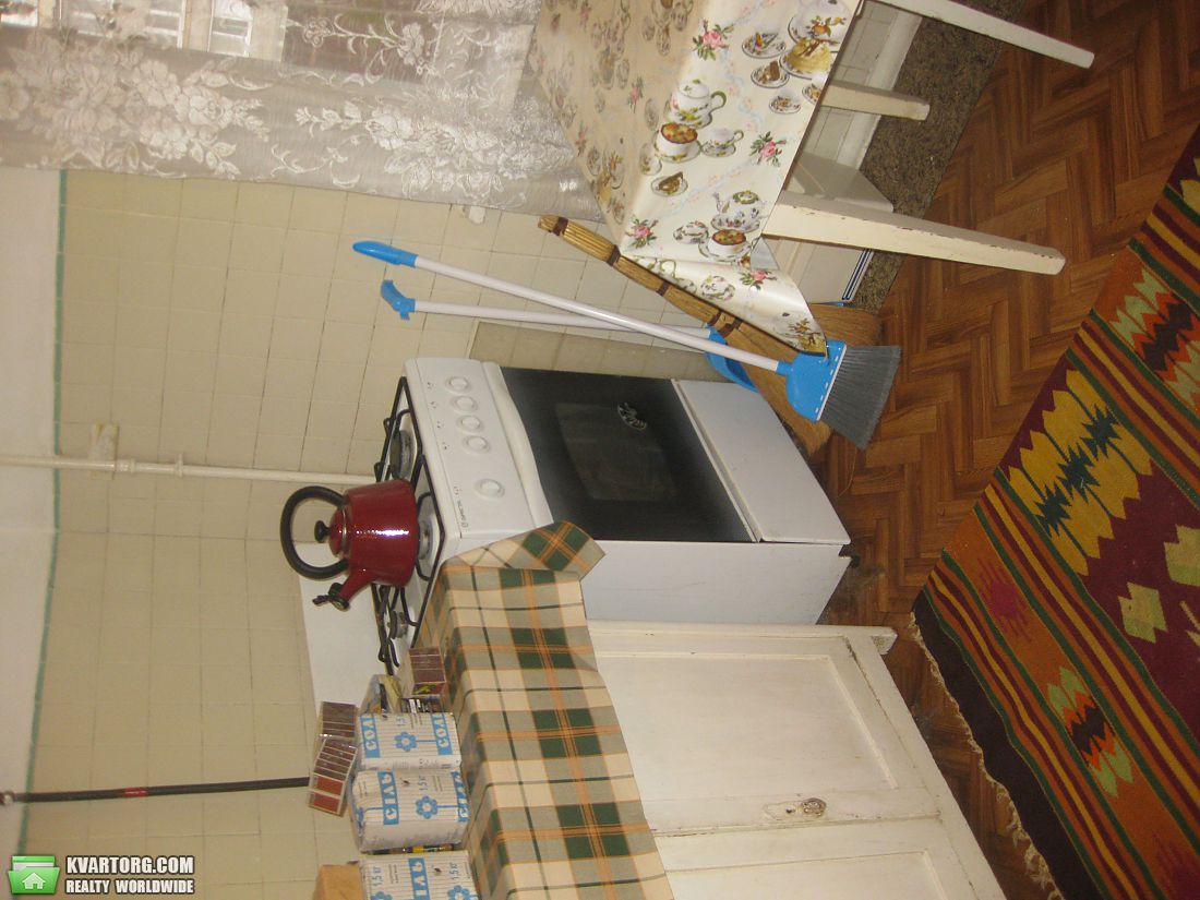 Rent out 2-room apartment. Киев,  Энтузиастов — photo 1