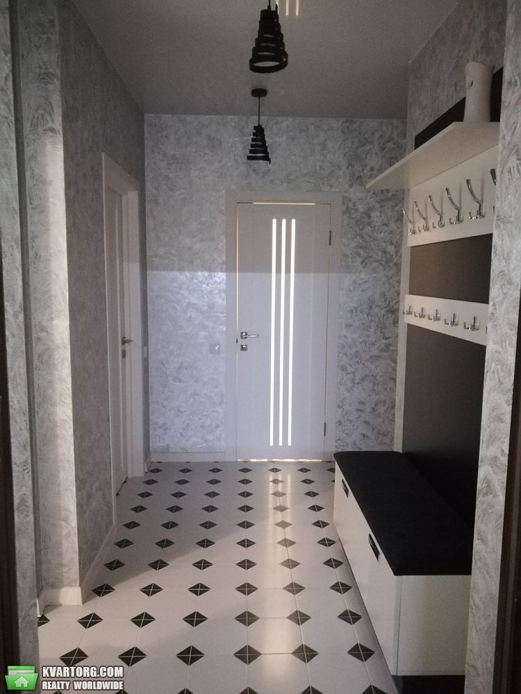 Rent out 2-room apartment. Львов, Шевченка — photo 3