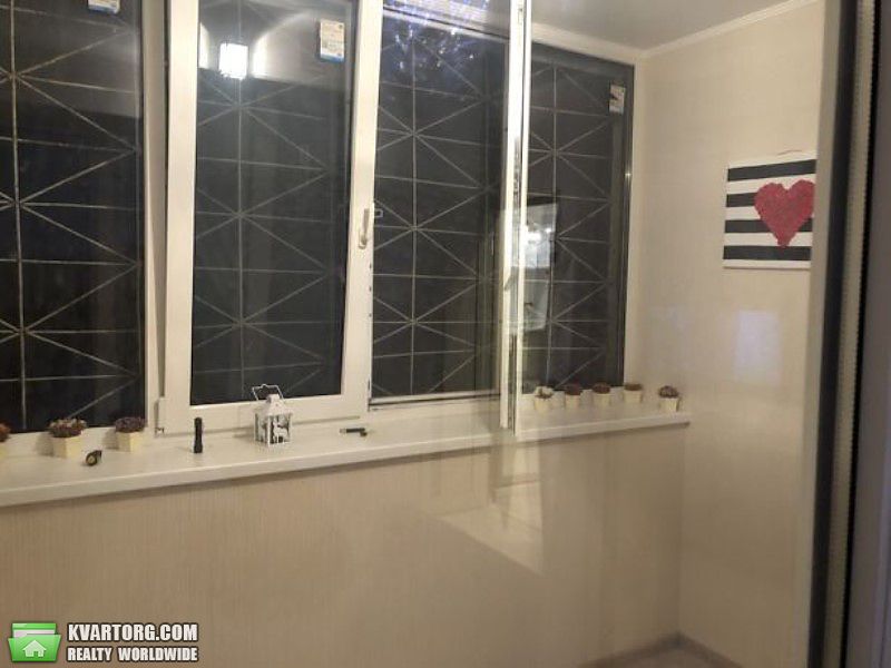 Sell 2-room apartment. Киев,  Жукова — photo 9