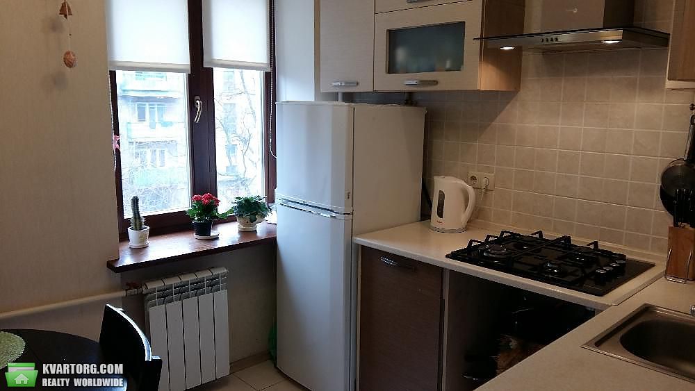 Sell 1-room apartment. Киев,  Вышгородская — photo 2