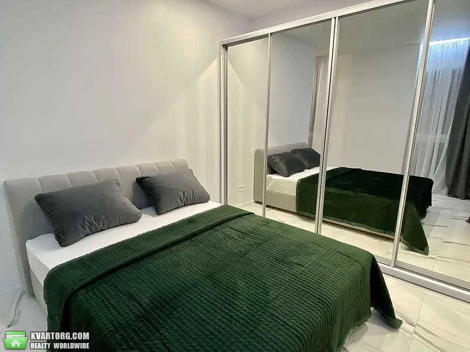 Rent out 2-room apartment. Киев,  Предславинская — photo 2