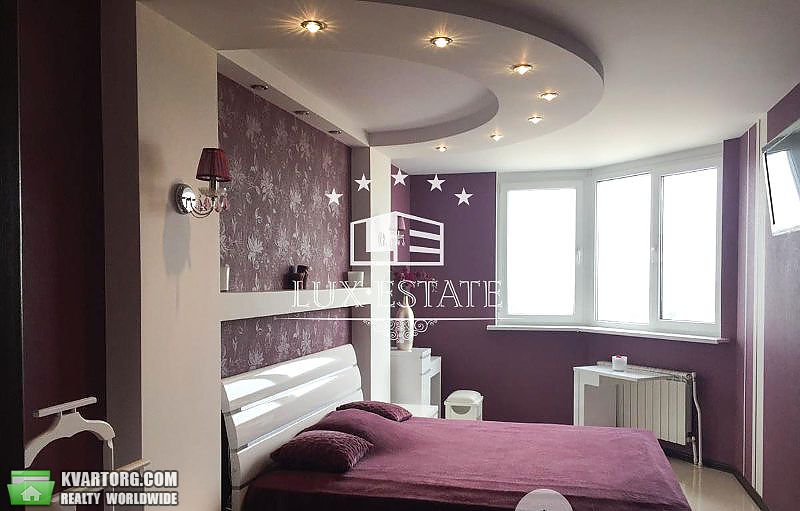 Rent out 2-room apartment. Киев,  Гетьмана — photo 2