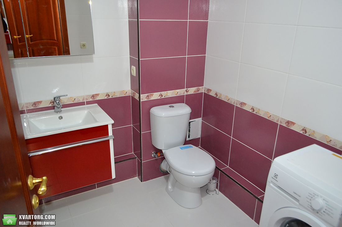 Rent out 1-room apartment. Киев, Маршала Конева — photo 9