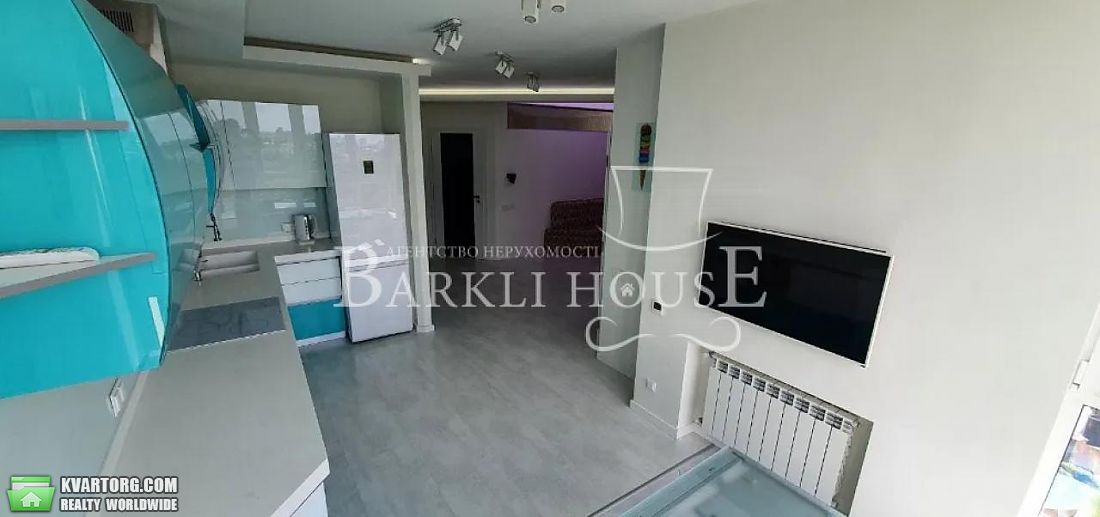 Rent out 3-room apartment. Киев, Сикорского — photo 2