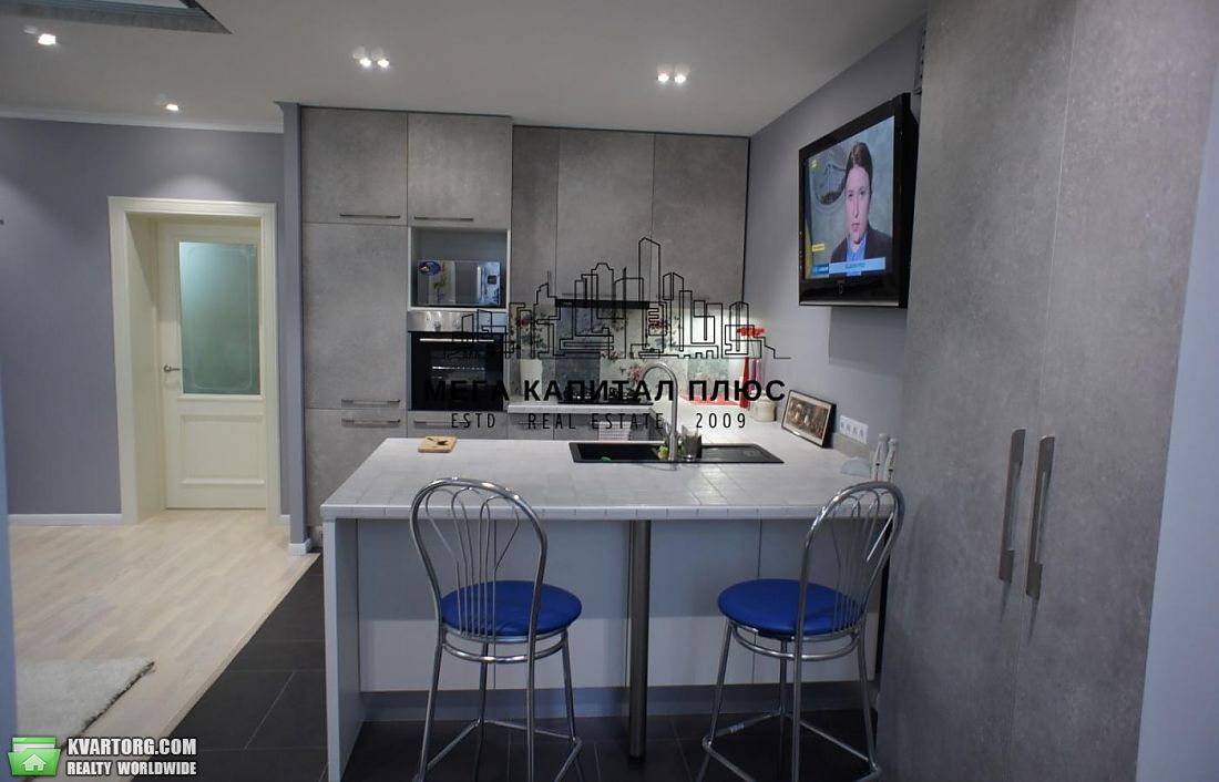 Rent out 2-room apartment. Киевская обл., Франка — photo 4