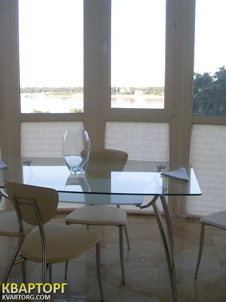 Rent out 3-room apartment. Киев,  Оболонская наб — photo 2
