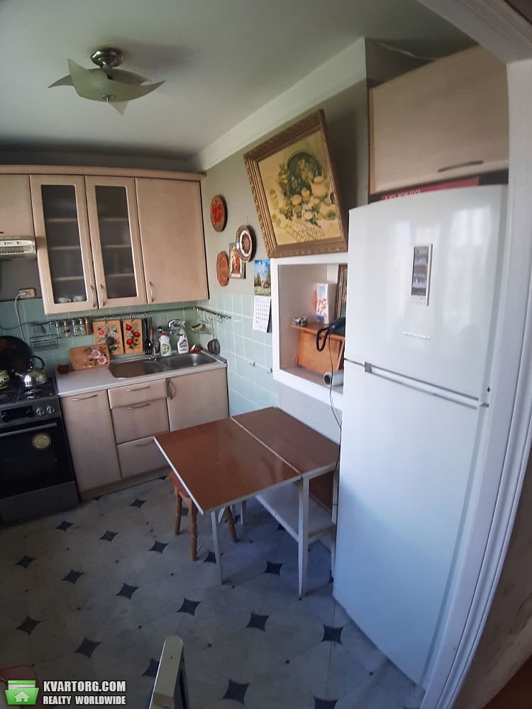 Rent out 2-room apartment. Киев,  Русановский бул — photo 1
