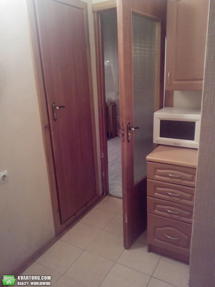 Sell 3-room apartment. Киев,  Симиренко — photo 6