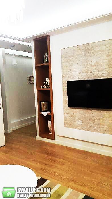 Rent out 2-room apartment. Киев,  Лебедева-Кумача — photo 2