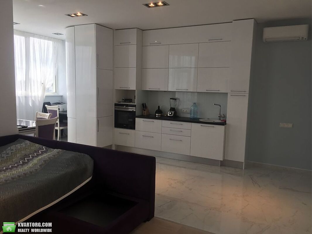 Sell 1-room apartment. Киев,  Драгомирова — photo 1