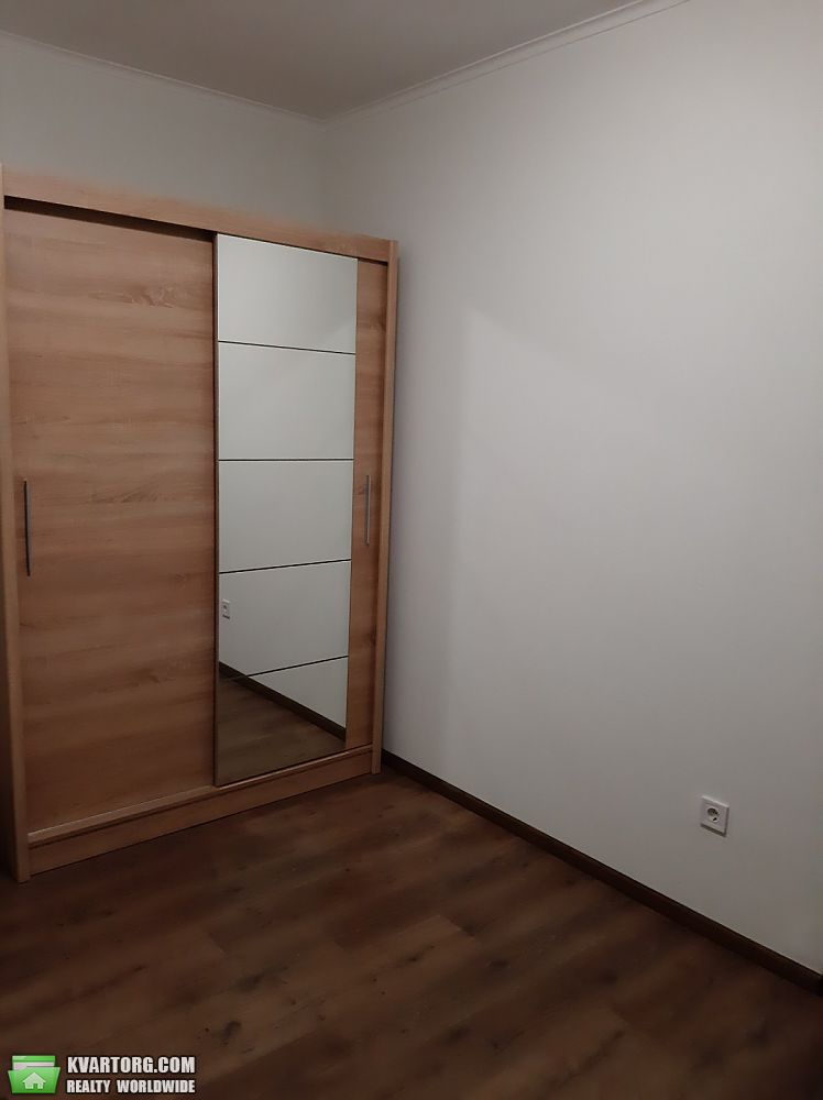 Rent out 1-room apartment. Киев, Семьи Кульженко — photo 9
