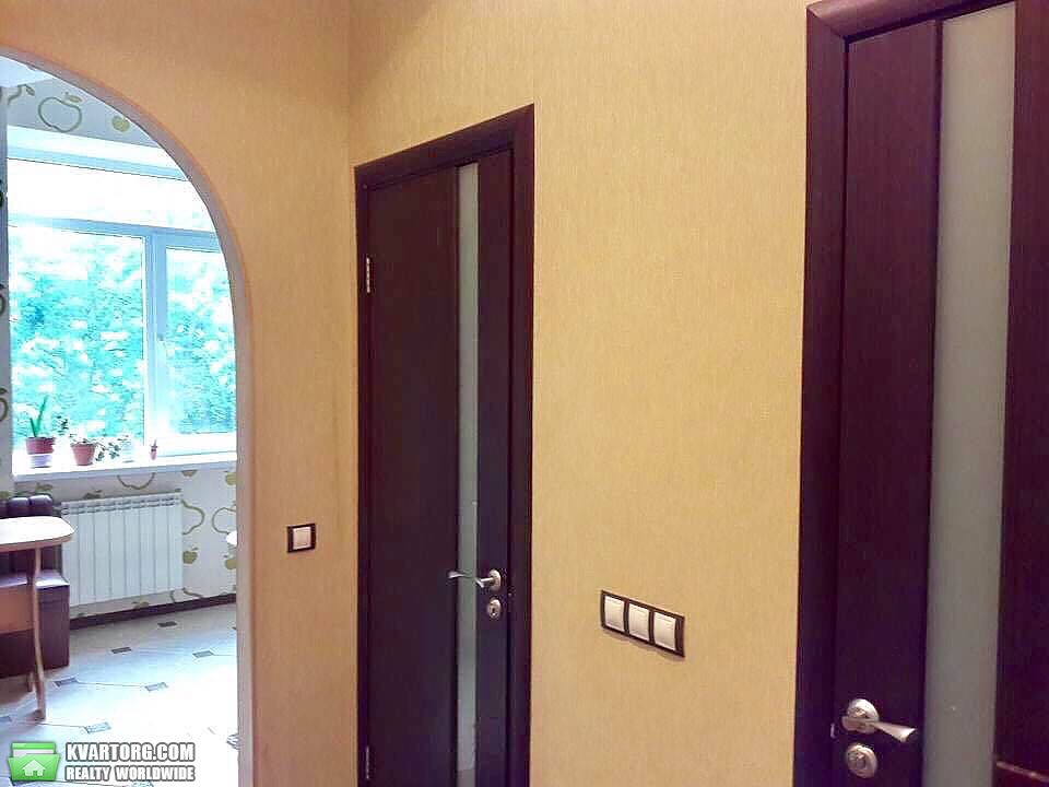 Rent out 2-room apartment. Киев,  Ольжича — photo 7