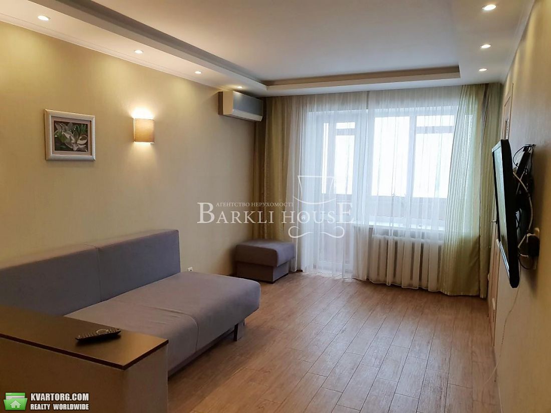 Rent out 1-room apartment. Киев,  Головко — photo 4