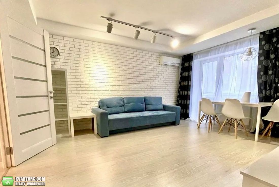 Rent out 2-room apartment. Киев, Тютюнника — photo 1