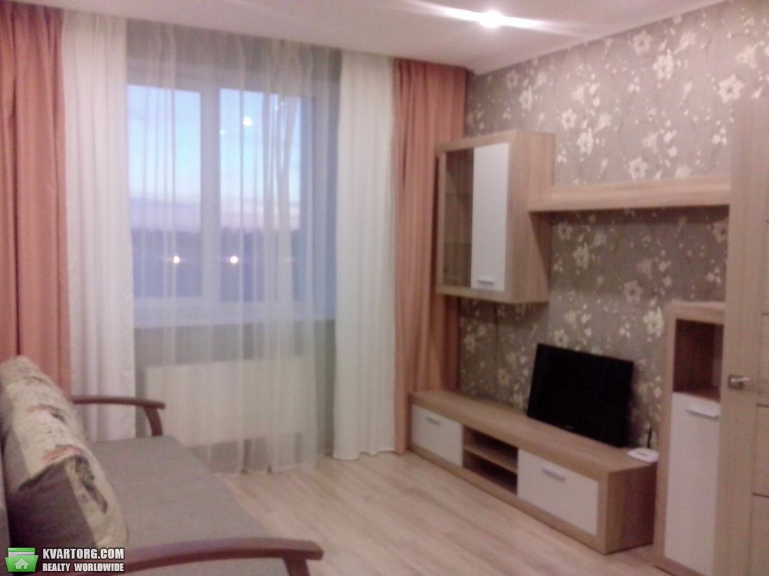 Rent out 1-room apartment. Киев,  Жмеринская — photo 5