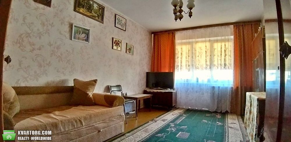 Sell 3-room apartment. Киев,  Приречная — photo 1