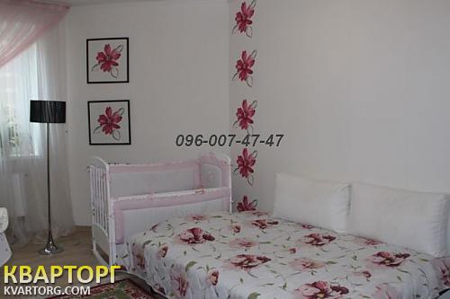 Rent out 2-room apartment. Киев,  Голосеевская — photo 4