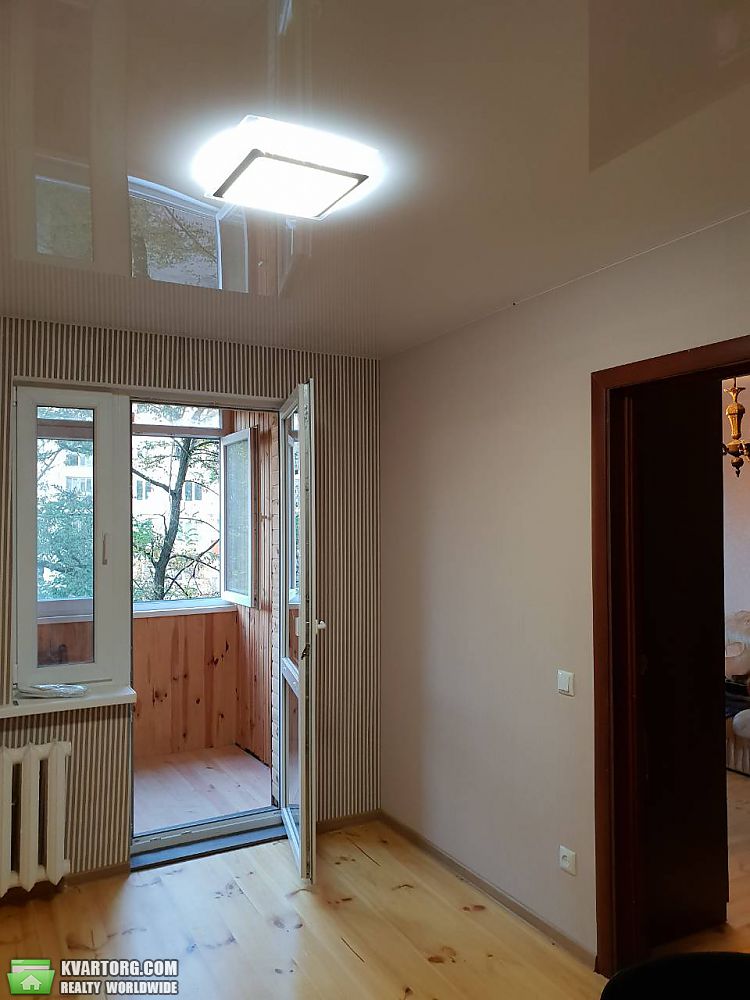 Rent out 3-room apartment. Киев,  Лесной пр — photo 3
