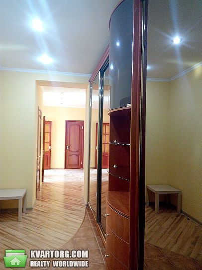 Rent out 3-room apartment. Киев, Героев Сталинграда просп. — photo 9