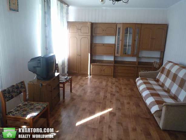 Rent out 2-room apartment. Киев,  Гмыри — photo 3