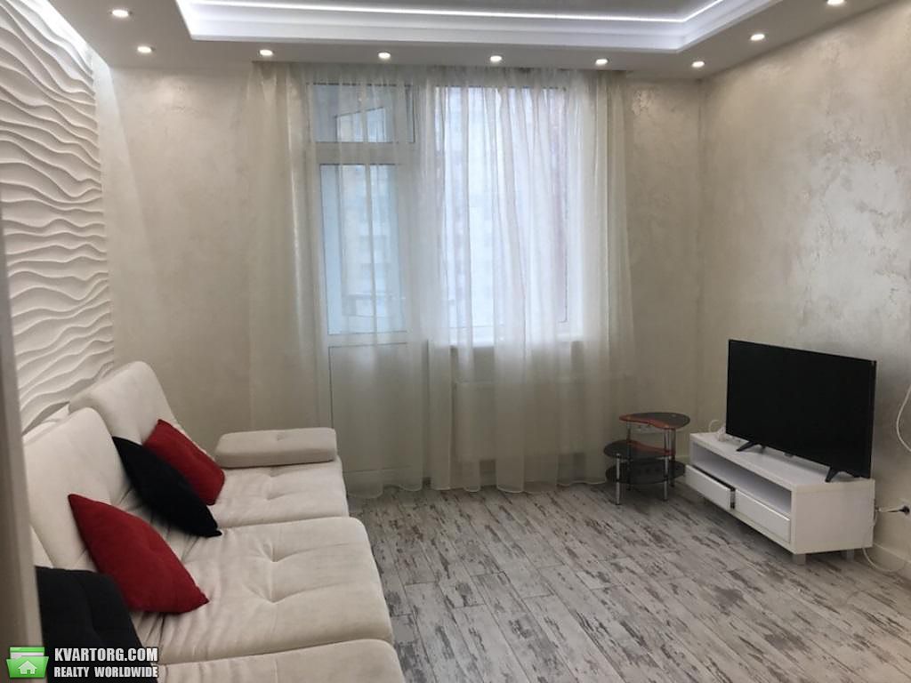 Rent out 2-room apartment. Киев,  Ломоносова — photo 2