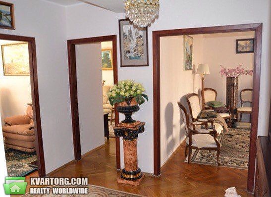 Sell 4-room apartment. Киев,  Гончара — photo 1