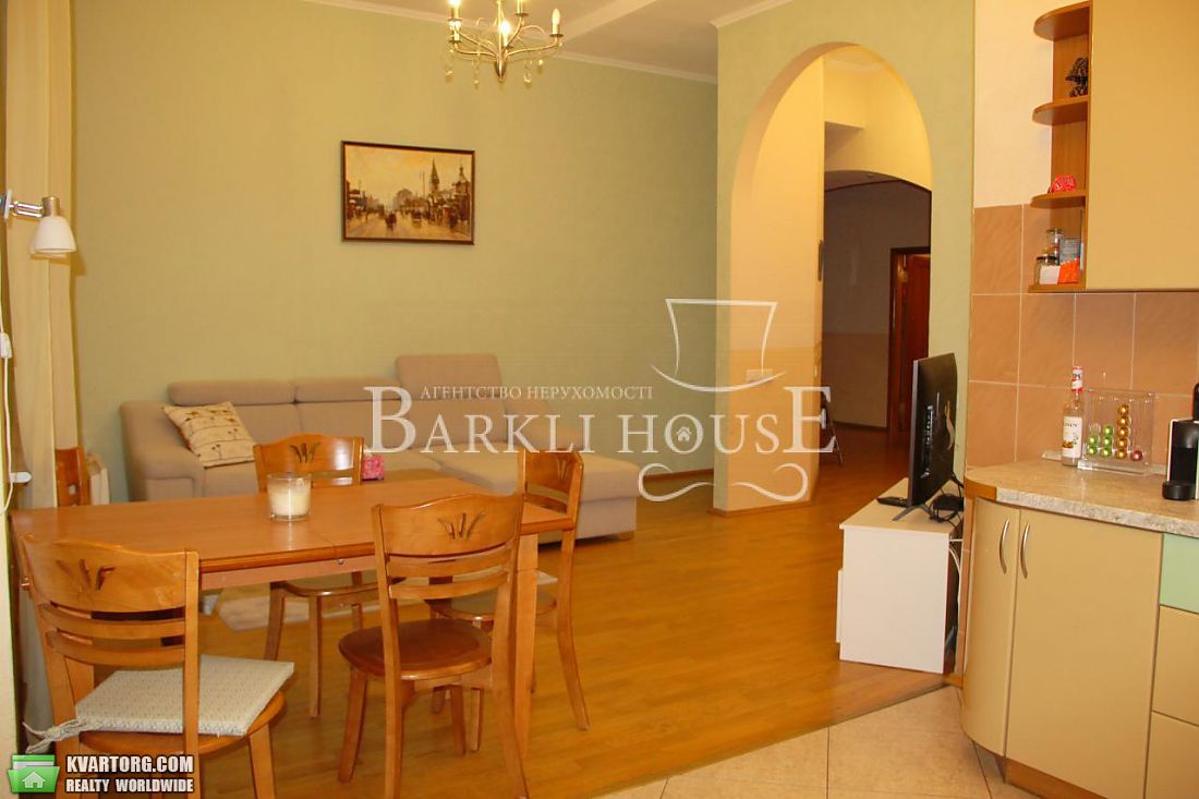 Rent out 4-room apartment. Киев,  Десятинная — photo 2