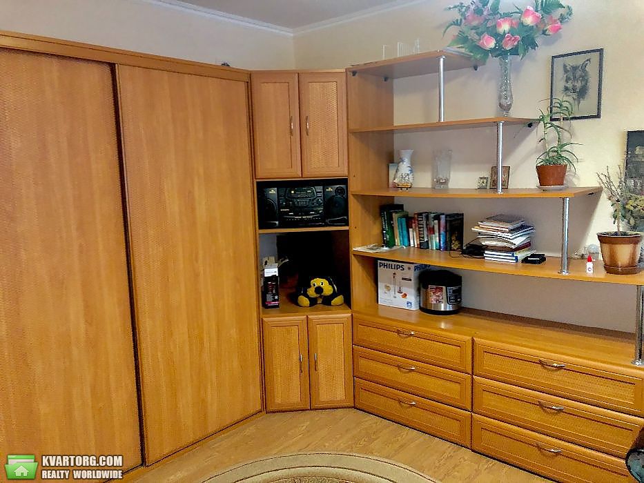 Sell 2-room apartment. Киев,  Кустанайская — photo 2
