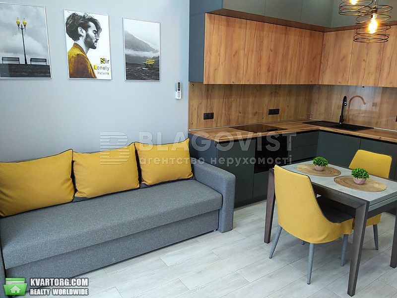 Rent out 1-room apartment. Киев,  Саперное поле — photo 2