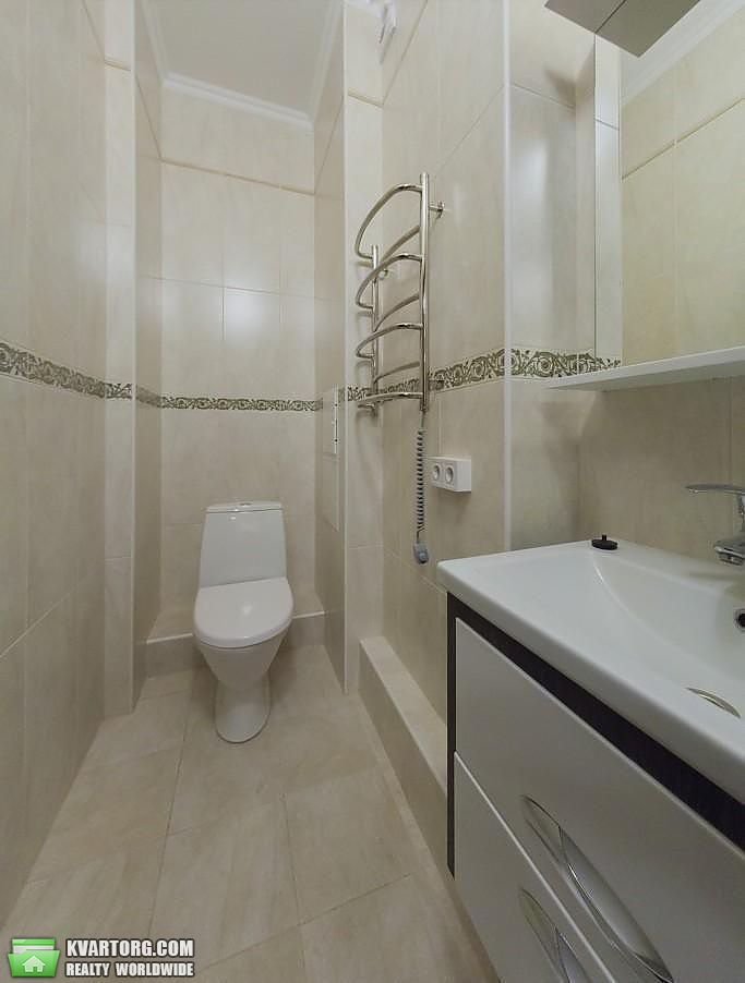 Rent out 2-room apartment. Киев,  Барбюса — photo 8