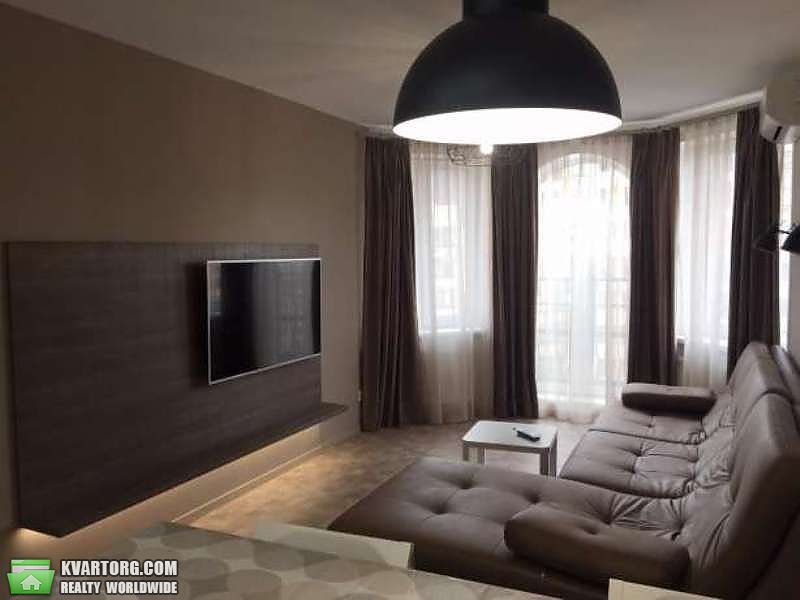 Rent out 3-room apartment. Киев,  Полтавская — photo 1