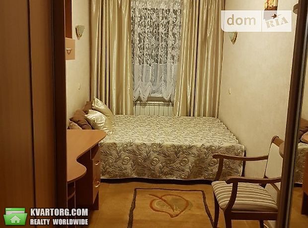 Rent out 2-room apartment. Киев,  Спасская — photo 3