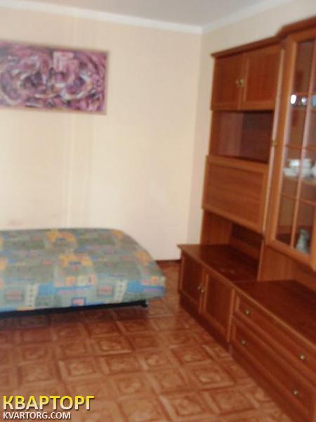 Rent out 1-room apartment. Киев,  Коллекторная — photo 3