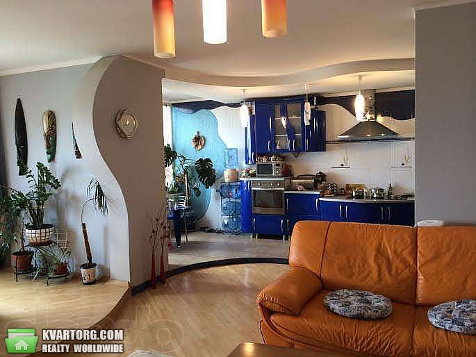 Sell 4-room apartment. Киев,  Клиническая — photo 6